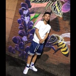 Meet your Posher, Vy